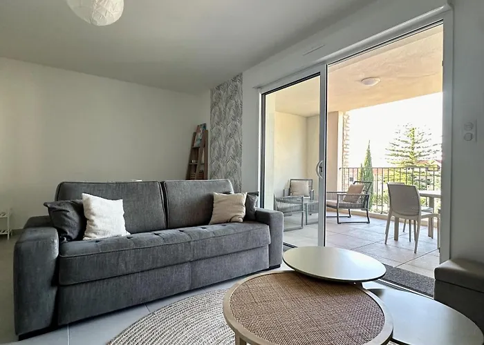 Gabriela * Saint-Florent (Corsica)